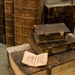 К проблеме совместного бытования рукописных и печатных книг в среде провинциального духовенства на рубеже XVII–XVIII веков